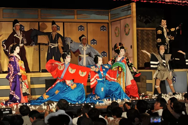 Teater Kabuki dan Bunraku